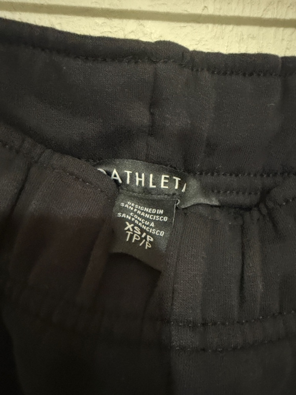 Athleta Black Forever Fleece Jogger. New with Tags! Petite Xs - Picture 4 of 9